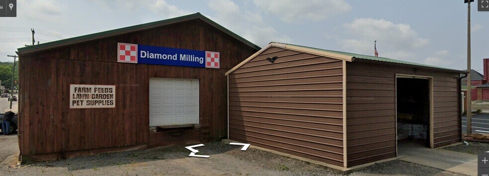 More Photos Of 700 Beaver Ave, Ellwood City Flex For Sale