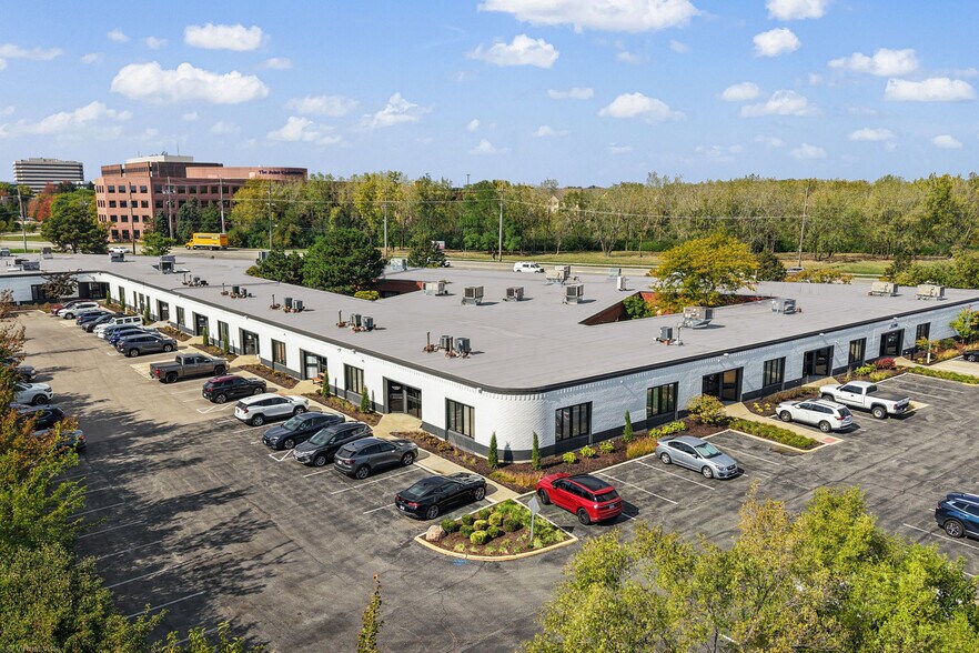 Primary Photo Of 17W775 Butterfield Road (Midwest Office Center), Oakbrook Terrace Medical For Lease