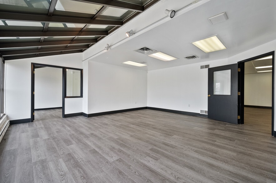 More Photos Of 2707 W Carson St, Pittsburgh Warehouse For Sale