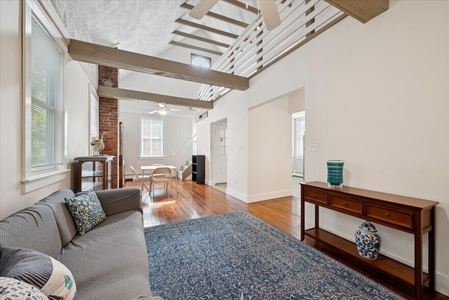 More Photos Of 192 Central Ave, Stirling Office For Sale