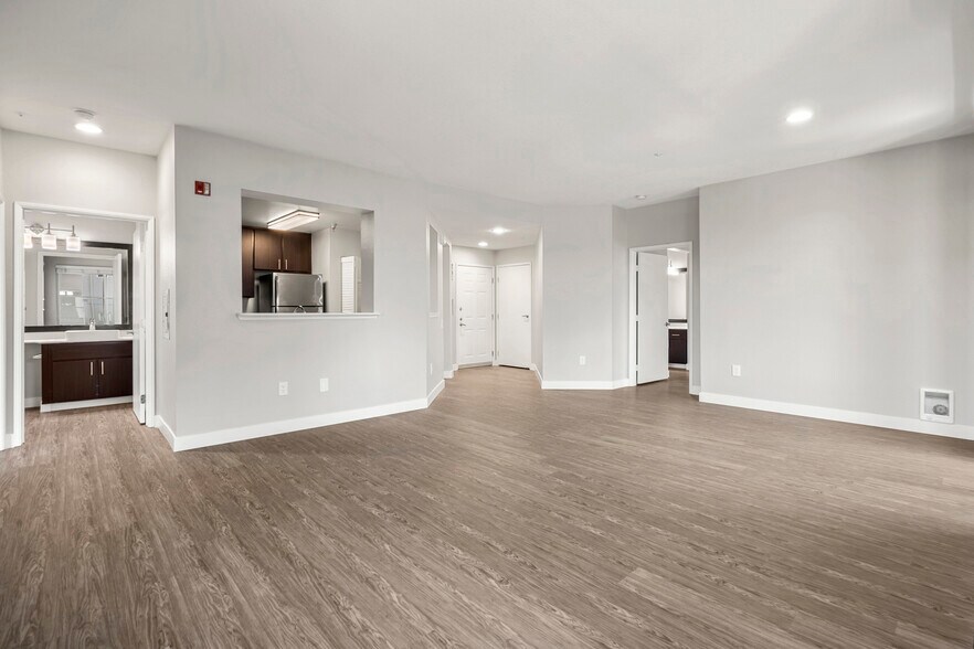 More Photos Of 1325 40th St, Emeryville Apartments For Lease