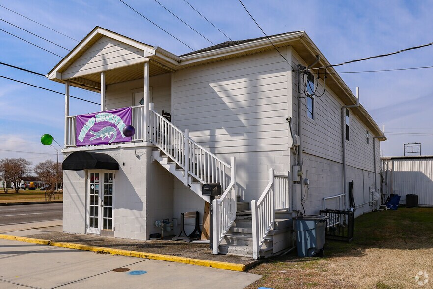 Primary Photo Of 978 Avenue B, Westwego Storefront Retail Residential For Sale