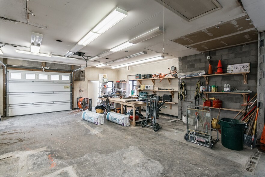 More Photos Of 124 Two Mile Pike, Goodlettsville Loft Creative Space For Sale