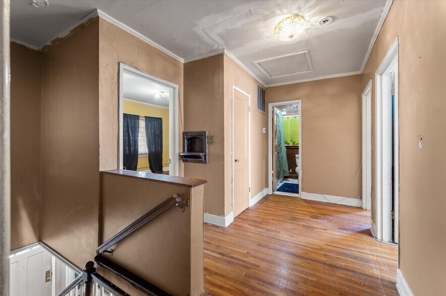 More Photos Of 565 Savannah Hwy, Charleston Office Residential For Sale