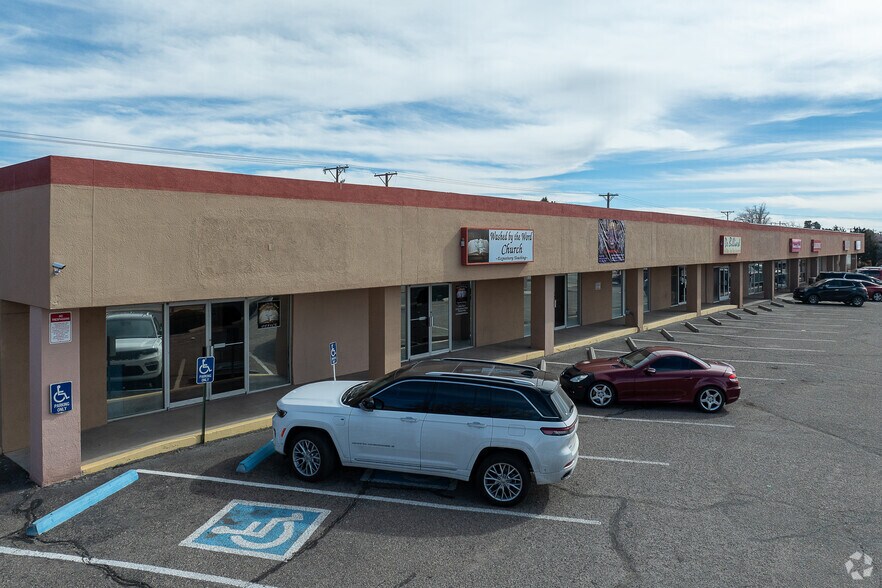 More Photos Of 4200-4232 Carlisle Blvd NE, Albuquerque Storefront For Sale
