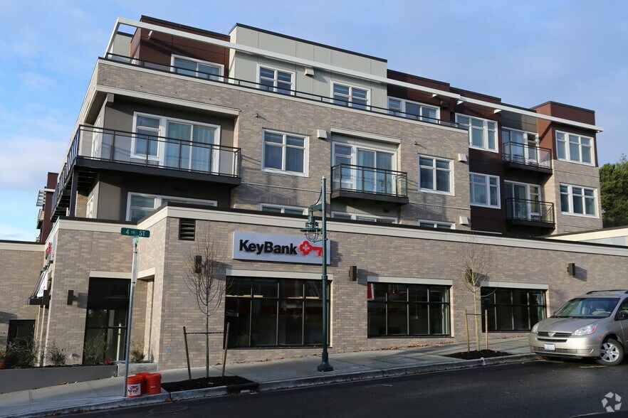 More Photos Of 324 Central Way, Kirkland Apartments For Lease