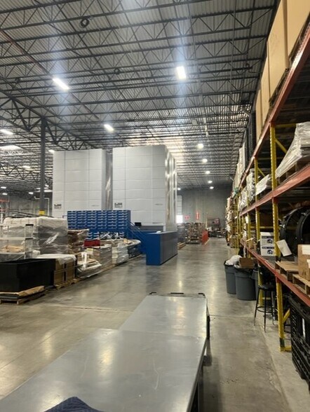 More Photos Of 15277 Heritage Pky, Fort Worth Distribution For Lease