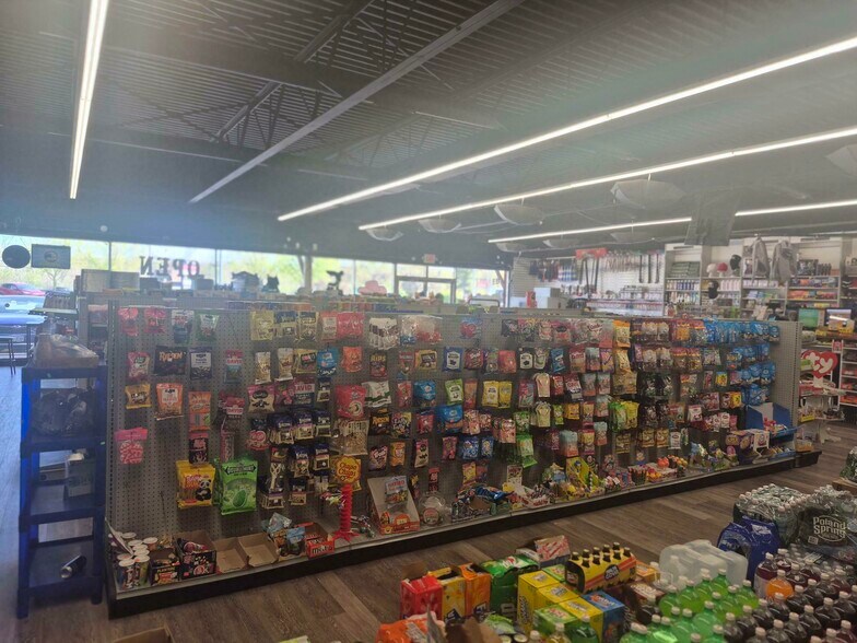 More Photos Of 5470 Camp Rd, Hamburg Convenience Store For Lease