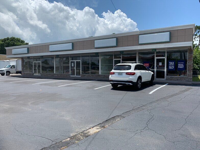 More Photos Of 3550-3554 S Hopkins Ave, Titusville Unknown For Lease
