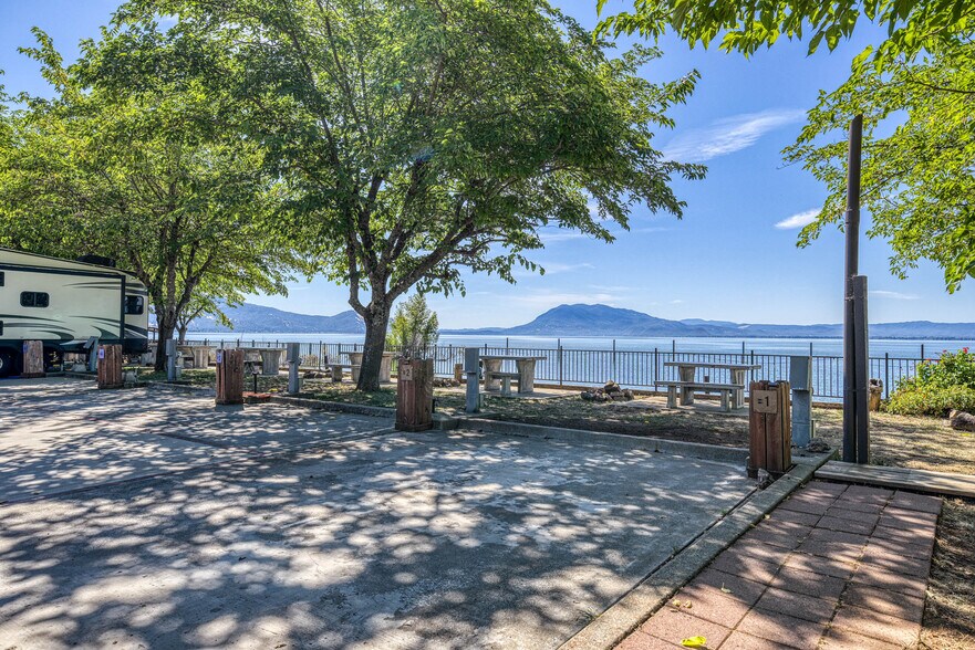 More Photos Of 2985 Lakeshore Blvd, Upper Lake Manufactured Housing Mobile Home Park For Sale