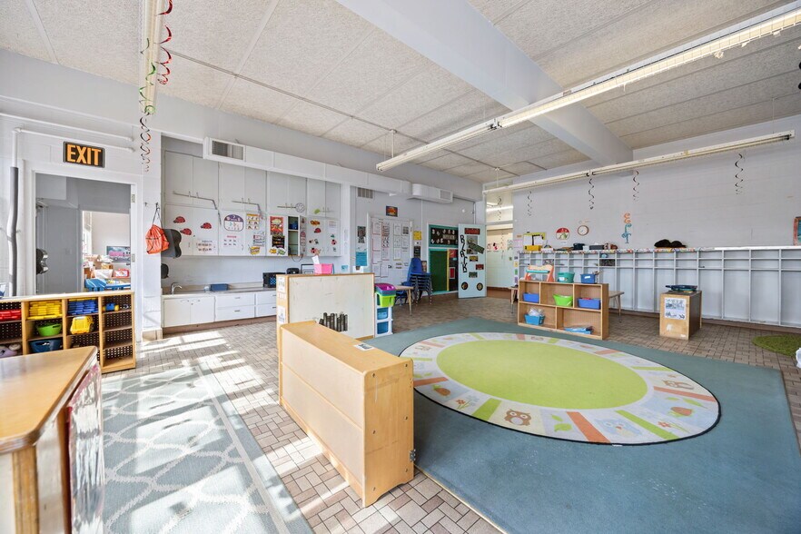 More Photos Of 2300 Spring Garden St, Greensboro Daycare Center For Sale