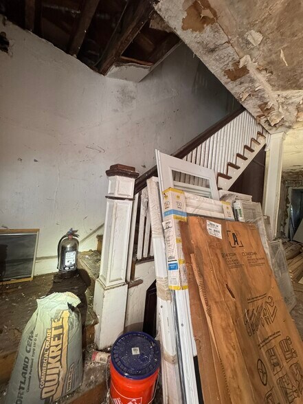 More Photos Of 238 N 53rd St, Philadelphia Funeral Home For Sale