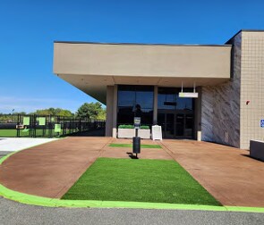 More Photos Of 7 Hutchinson Dr, Danvers General Retail For Sale