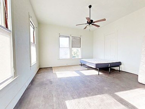 More Photos Of 415 Dewey St, Waycross Apartments For Sale