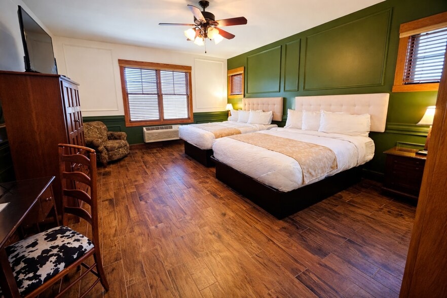 More Photos Of 9400 US-19 W, Bryson City Hotel For Sale