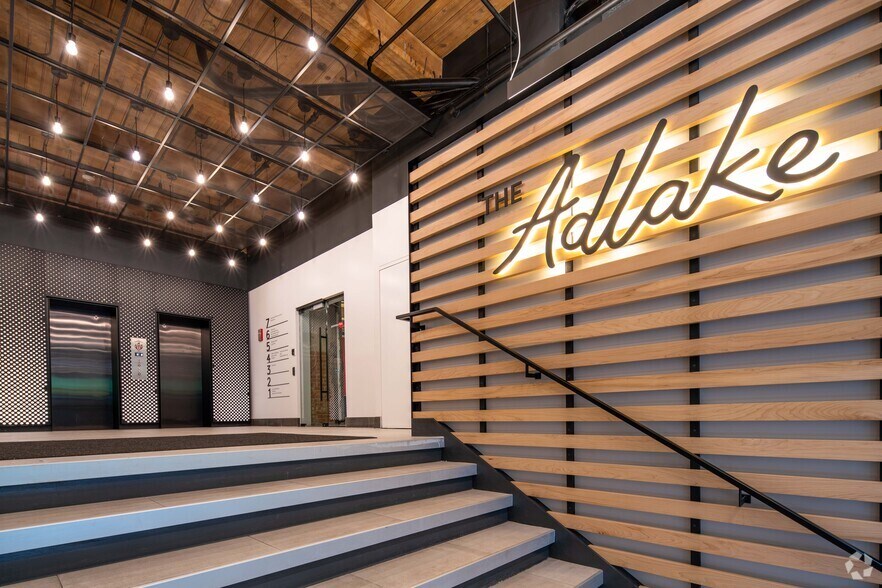 More Photos Of 320 W Ohio St, Chicago Loft Creative Space For Lease