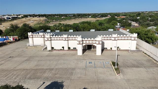 Primary Photo Of 819 Los Presidentes Ave, Laredo Storefront Retail Office For Sale