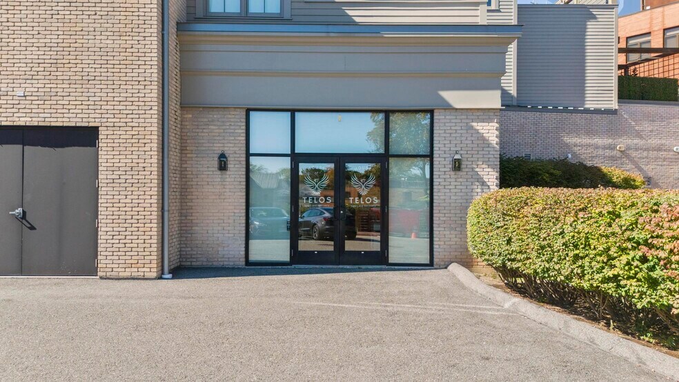 More Photos Of 21 Forest Street Unit# C1, New Canaan General Retail For Sale