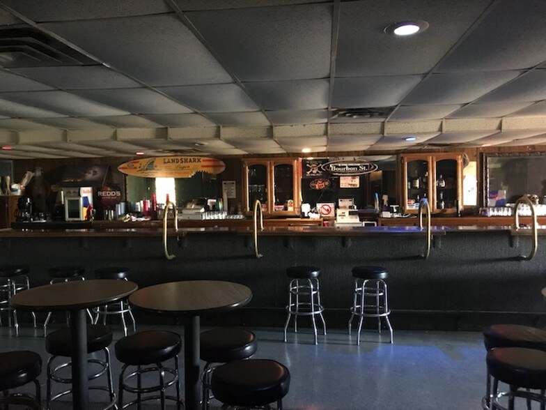 More Photos Of 3649 W 8th St, Thatcher Bar For Sale