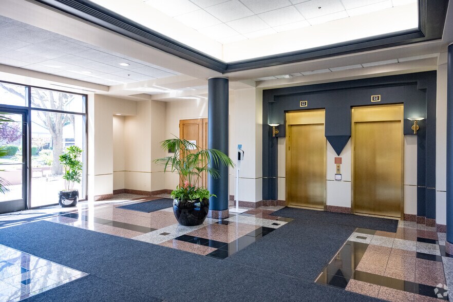 More Photos Of 1300 Oliver Rd, Fairfield Office For Lease