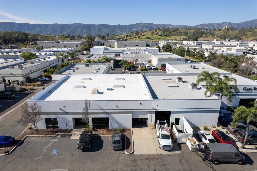 More Photos Of 560 Birch St, Lake Elsinore Manufacturing For Lease