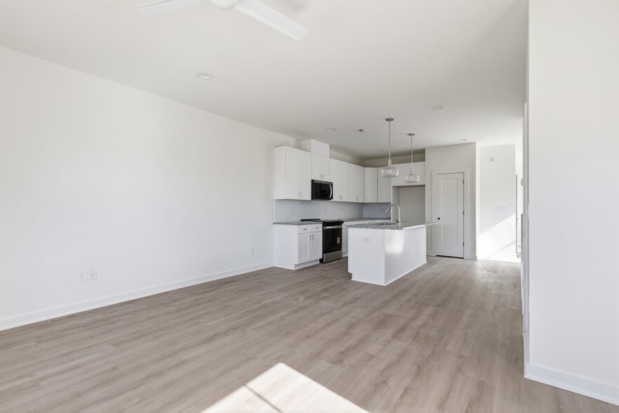 More Photos Of 3824 Mitchell Mill Rd, Raleigh Apartments For Sale