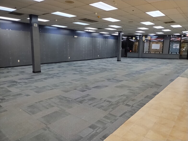 More Photos Of 4310-4328 Main St, Bridgeport Storefront For Lease