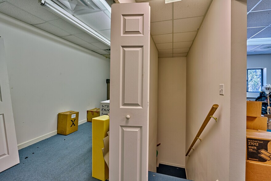 More Photos Of 200 NE Commercial Cir, Keystone Heights Unknown For Lease