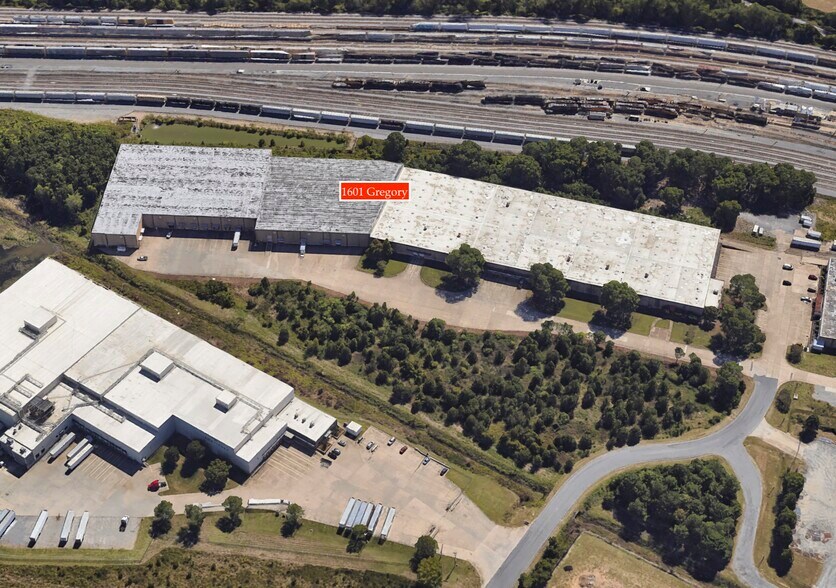 More Photos Of 1601 Gregory St, North Little Rock Distribution For Lease