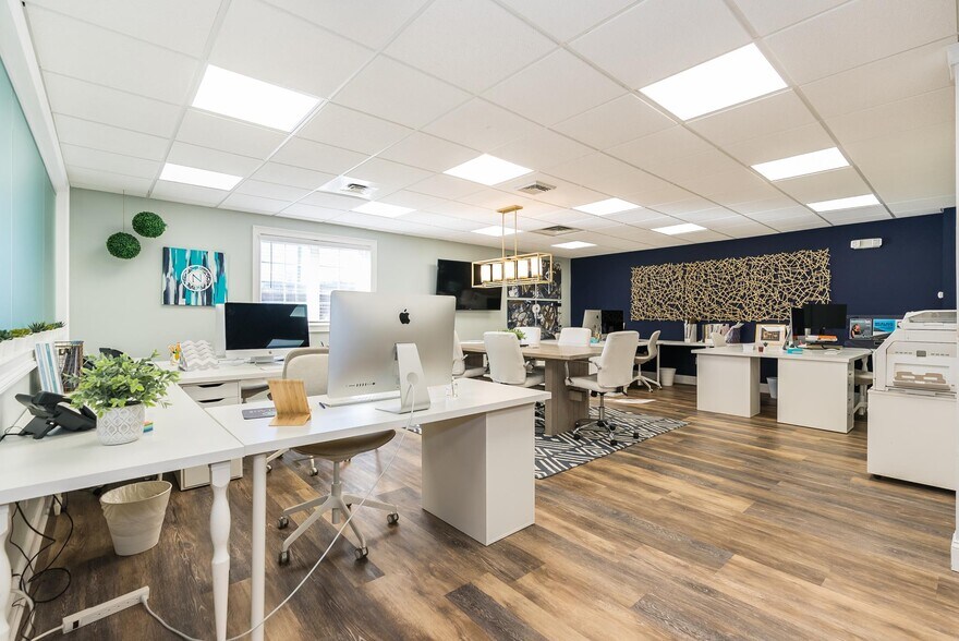 More Photos Of 10 W Hanover Ave, Randolph Office For Sale