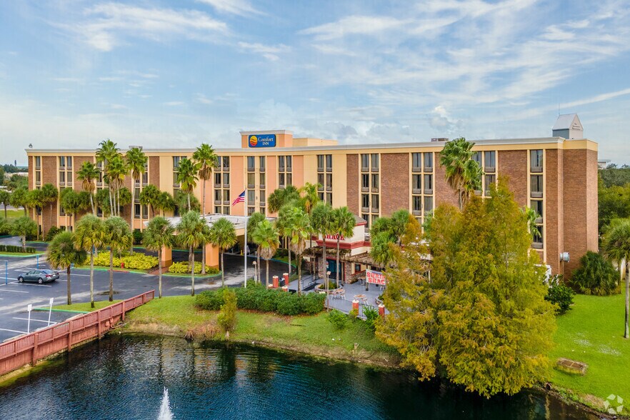 More Photos Of 7675 W Irlo Bronson Memorial Hwy, Kissimmee Hotel For Sale