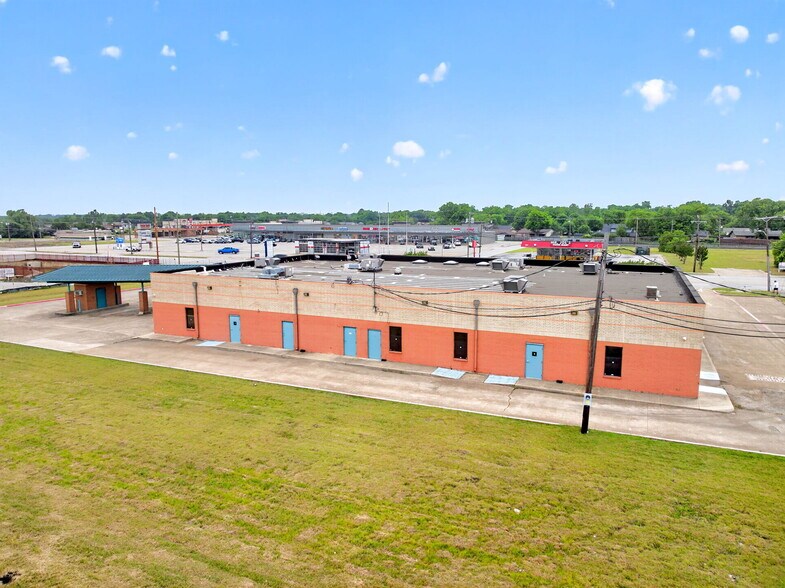 More Photos Of 2920 Motley Dr, Mesquite Medical For Lease