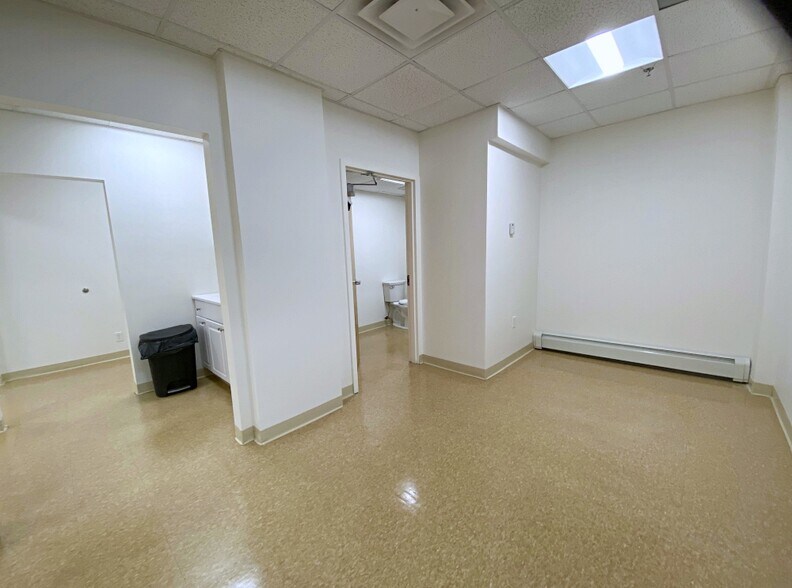 More Photos Of 281 Cambridge St, Burlington Medical For Lease