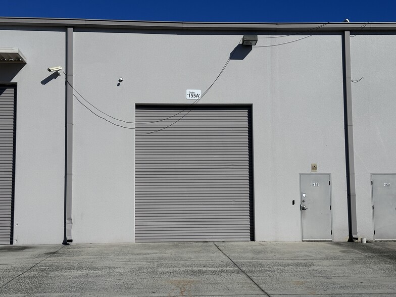 More Photos Of 6457 Hazeltine National Dr, Orlando Warehouse For Sale