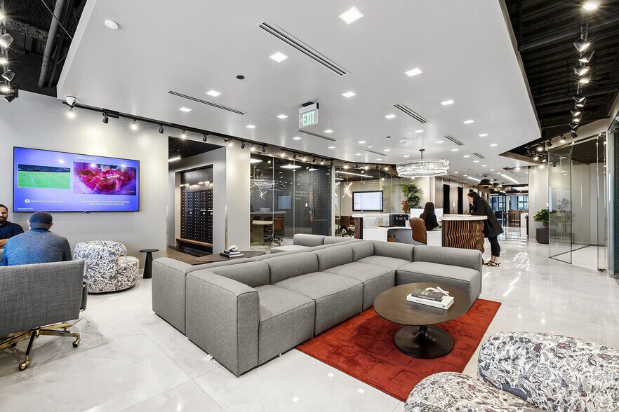 More Photos Of 1801 West End Ave, Nashville Coworking Space