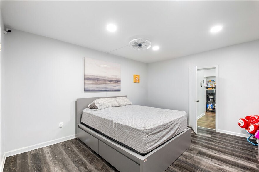 More Photos Of 97 Waverly St, Yonkers Apartments For Sale