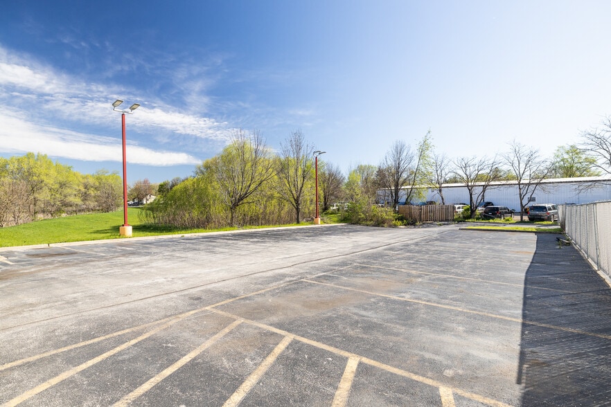 More Photos Of 1530 E New York St, Aurora Auto Dealership For Sale