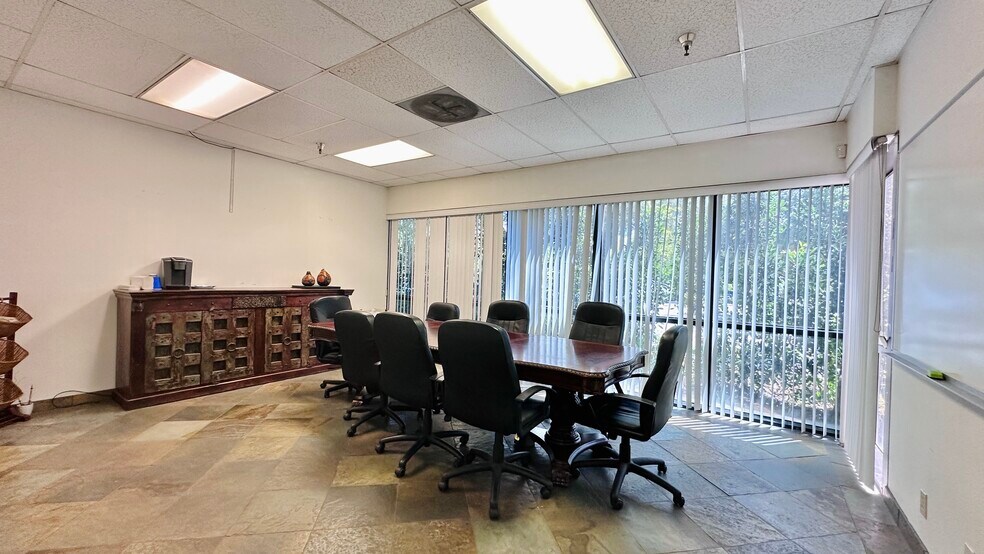 More Photos Of 2311 E Locust St, Ontario Warehouse For Sale