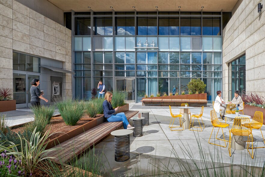 More Photos Of 444 Castro St, Mountain View Office For Lease