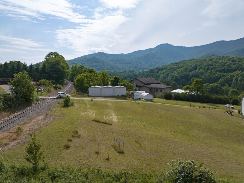 More Photos Of 94 Providence Pl, Waynesville Storefront Retail Office For Sale