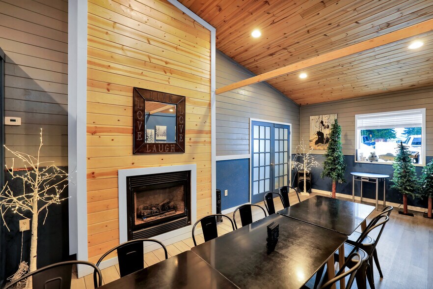 More Photos Of 802 S Shore Diamond Lake Rd, Newport Restaurant For Sale