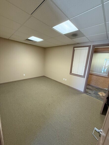 More Photos Of 8766 S Maryland Pky, Las Vegas Office For Sale