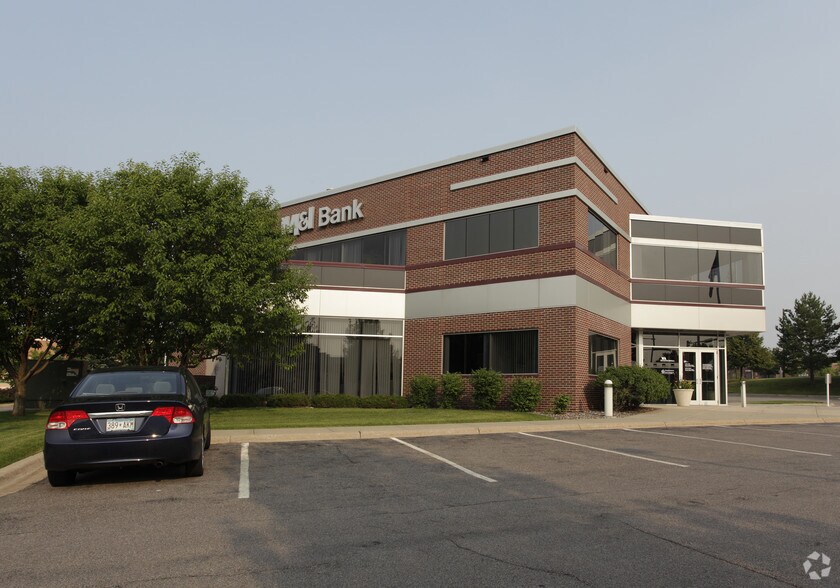 More Photos Of 761 W 78th St, Chanhassen Office For Lease
