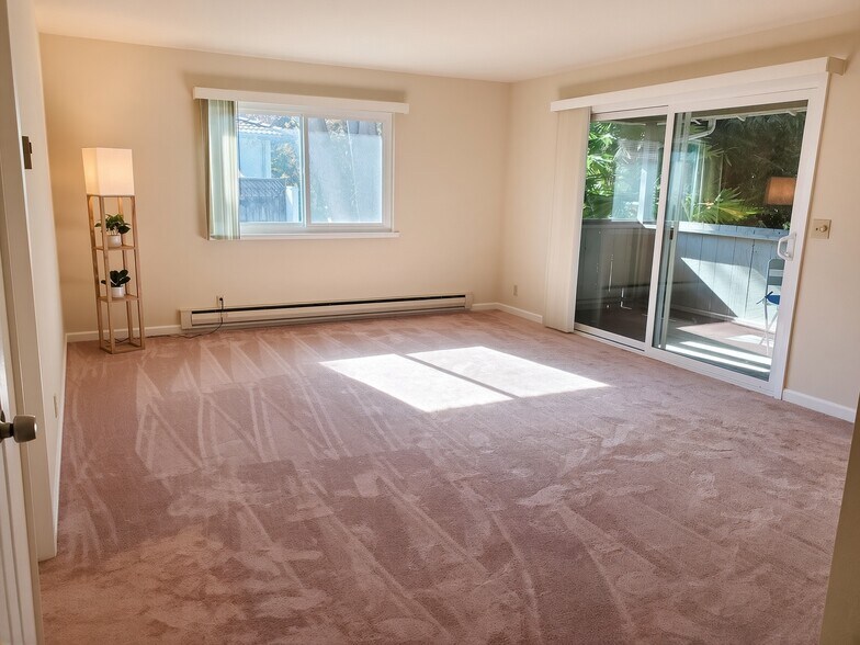 More Photos Of 239 Easy St, Mountain View Apartments For Sale