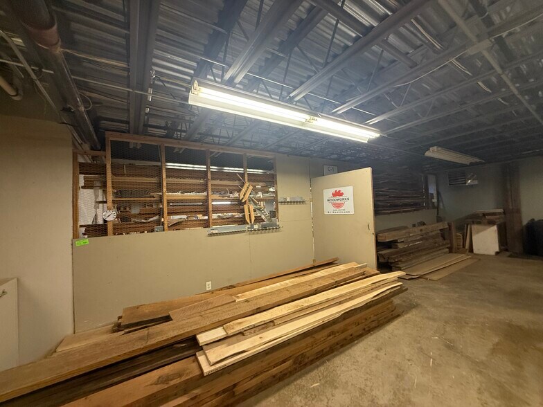 More Photos Of 200 E Lafayette St, Bloomington Service For Sale