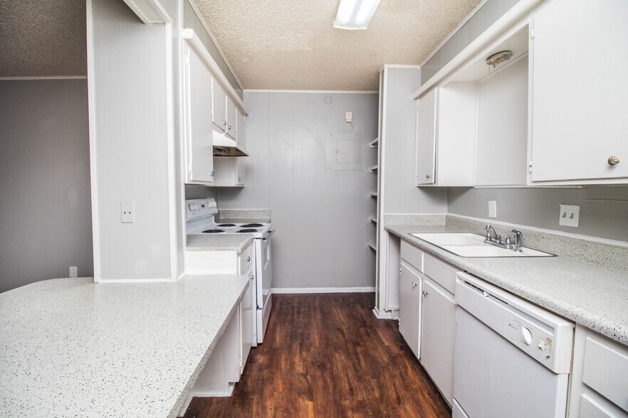 More Photos Of 306 Toledo Ave, Lubbock Apartments For Sale