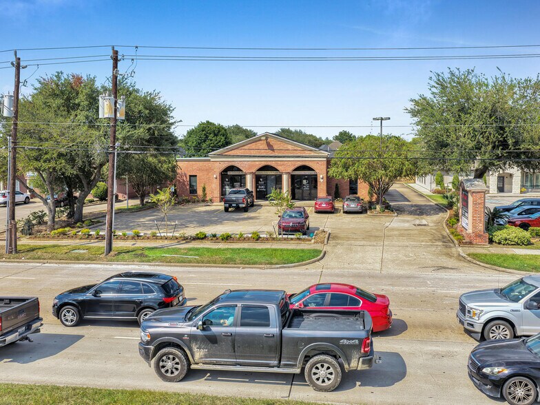 More Photos Of 6429 Fairmont Pky, Pasadena Office For Sale