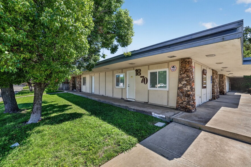 More Photos Of 1870 Avondale Ave, Sacramento Medical For Sale
