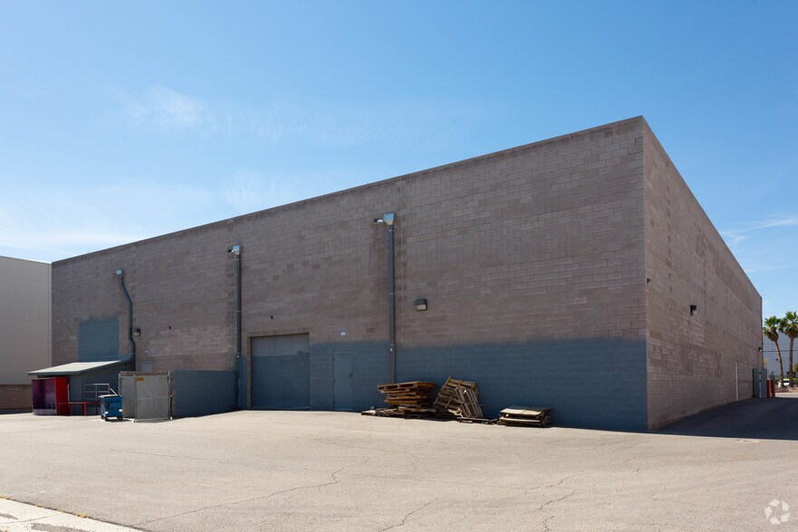 More Photos Of 1910 E Maule Ave, Las Vegas Warehouse For Sale