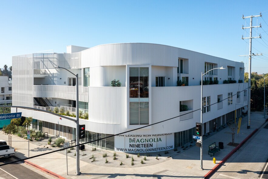 More Photos Of 11700 W Magnolia Blvd, Valley Village Apartments For Sale